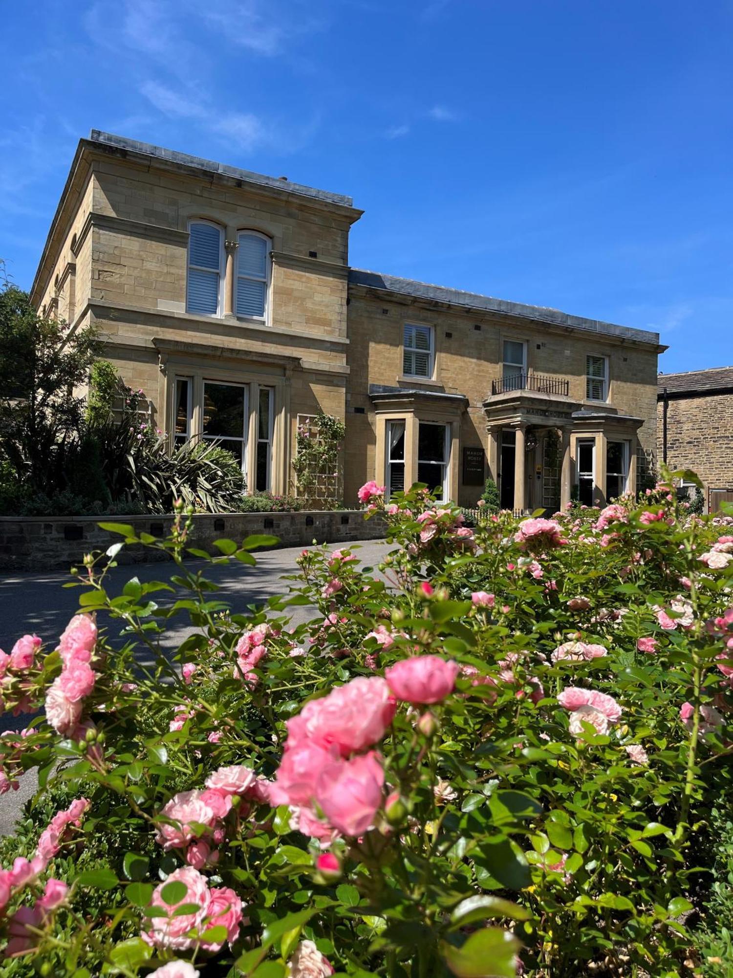 Hotel Manor House Lindley à Huddersfield Extérieur photo